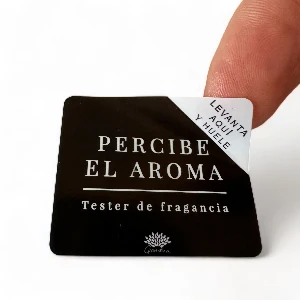 Etiquetas con aroma personalizado para perfumes y fragancias Etiquetas olfativas para realzar la experiencia de tus productos de aseo Personaliza tus productos comestibles con etiquetas que desprenden aroma Etiquetas con fragancia exclusiva para destacar tu marca Soluciones de etiquetado sensorial para productos perfumados Aromatiza tus productos con nuestras etiquetas olfativas Etiquetas con olor diseñadas para resaltar la calidad de tus productos Experiencia multisensorial con nuestras etiquetas aromáticas Etiquetas que capturan y transmiten la esencia de tus productos Innovadoras etiquetas con aroma para crear una conexión única